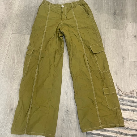 Zara Parachute Pants - Picture 2 of 2
